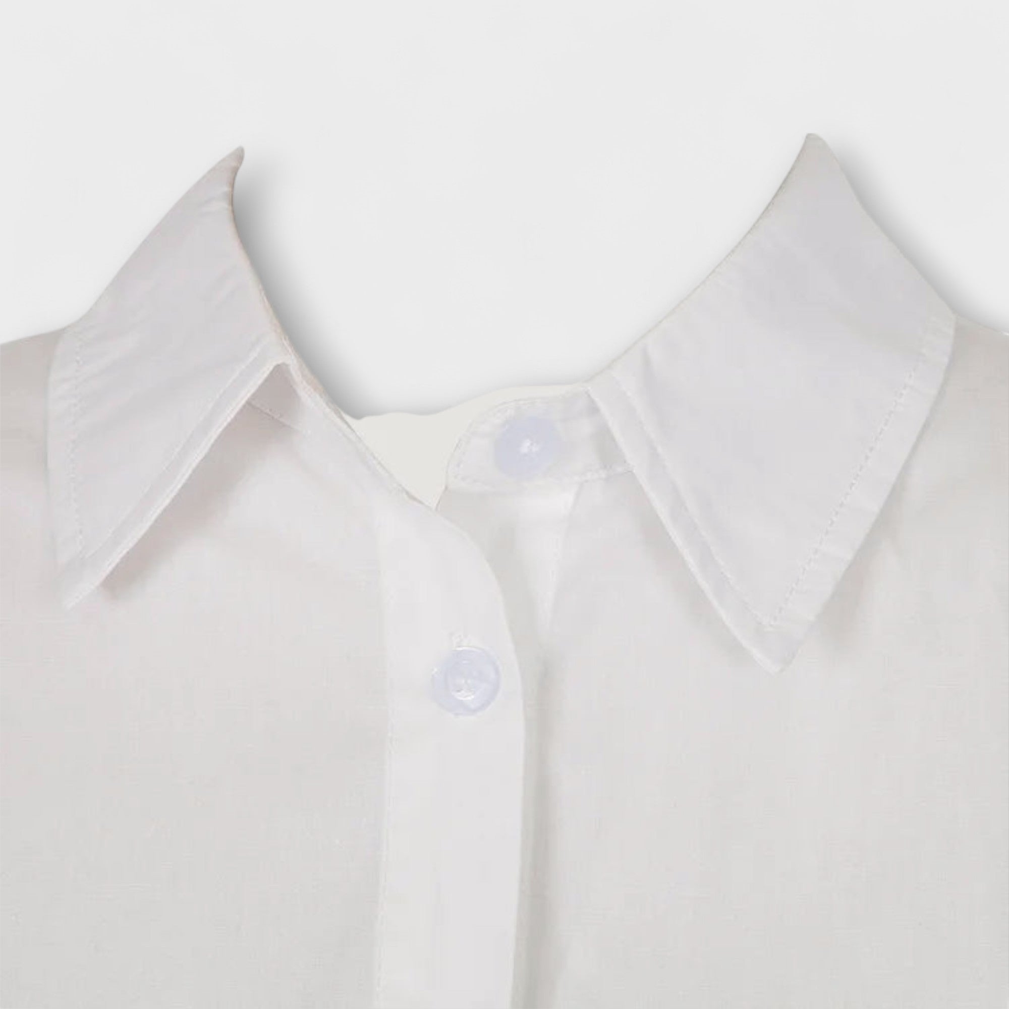 Indie - Weißes langärmliges plissiertes Hemdkleid