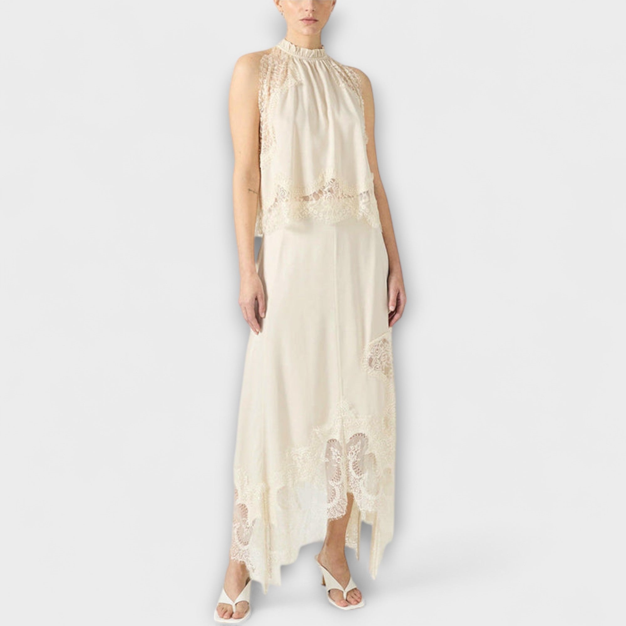 Kaia - Satinbluse mit Spitzenbesatz und Faltenkragen-Set