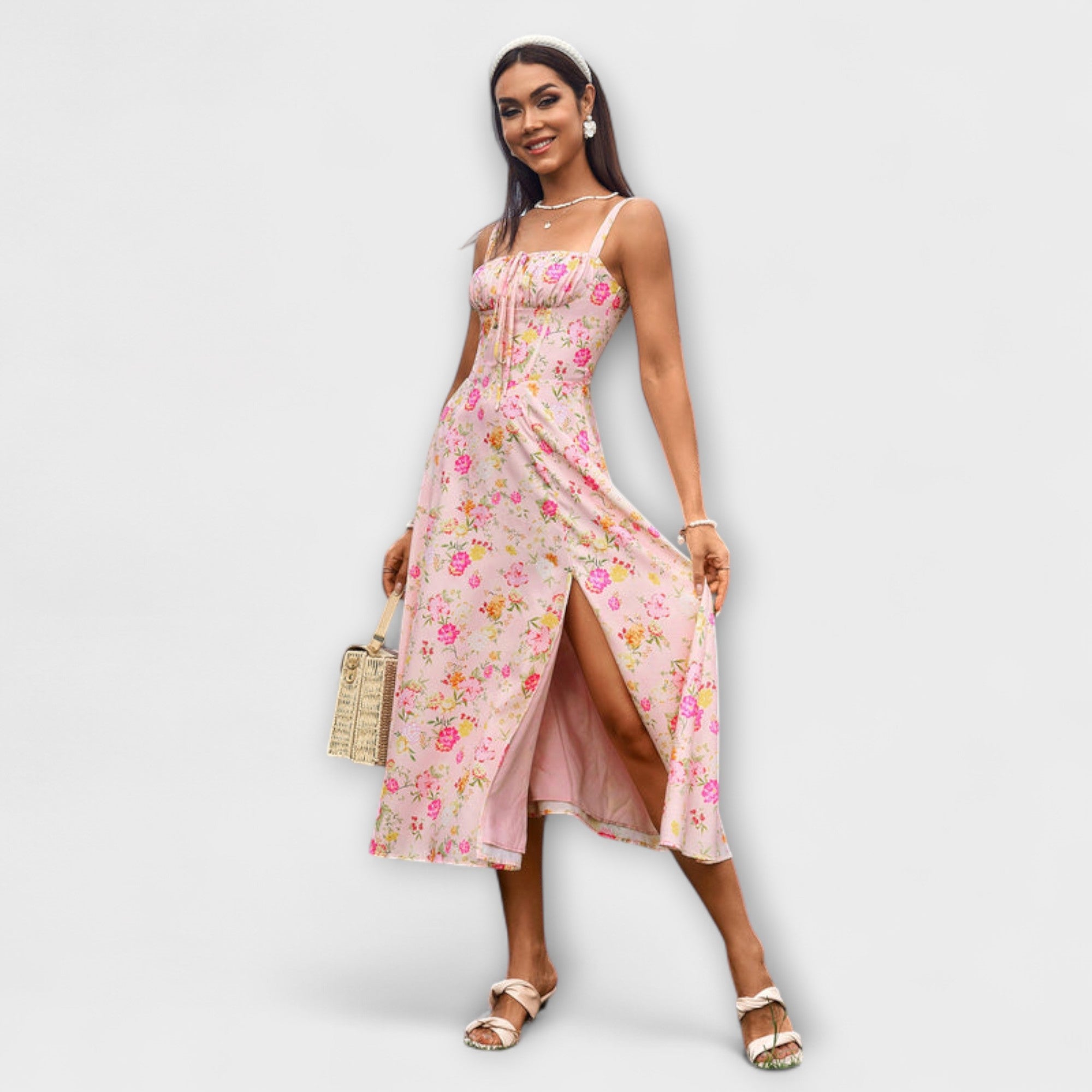 Hoffnung - Rüschentop-Kleid mit Schlitzdetail