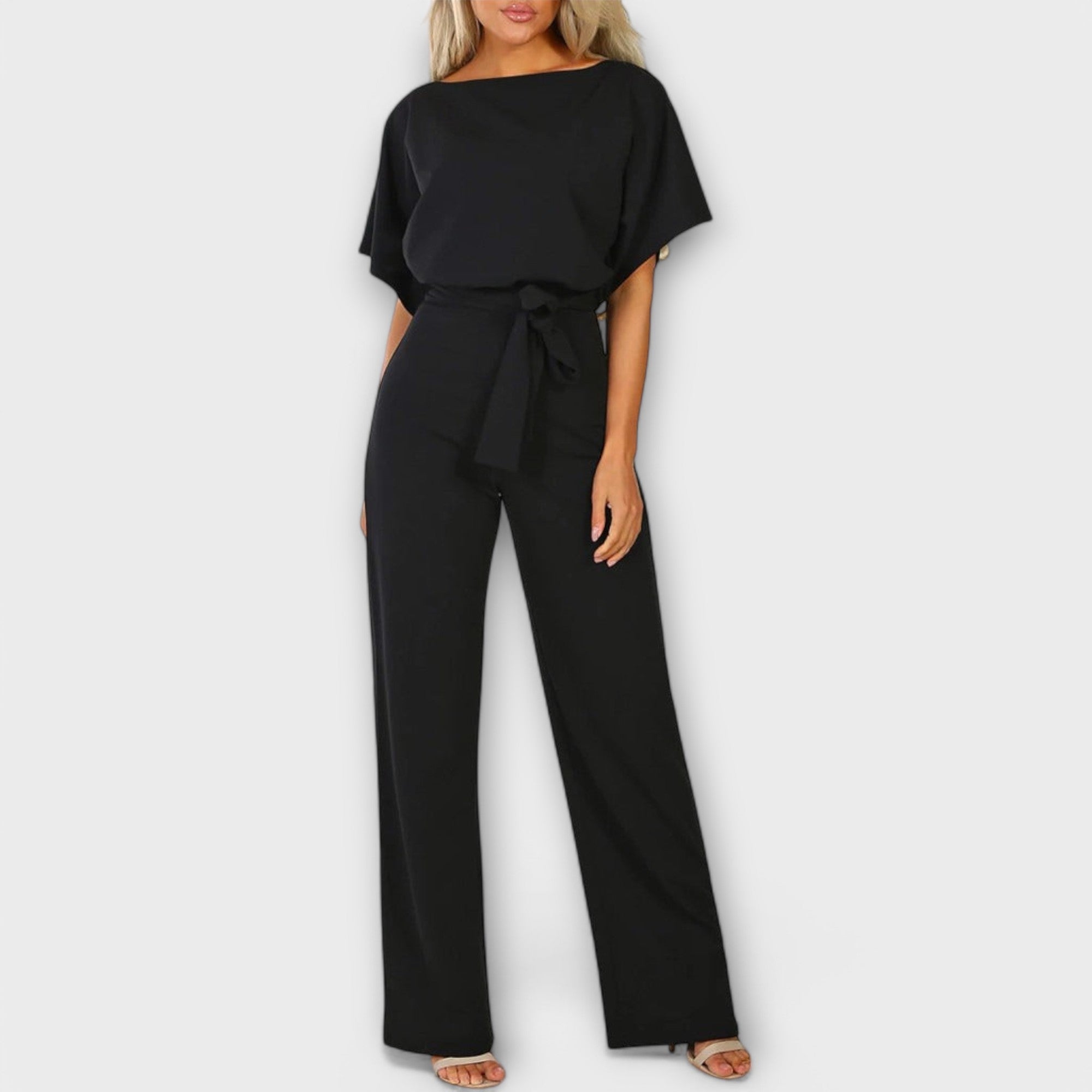Stylischer und einfacher Jumpsuit