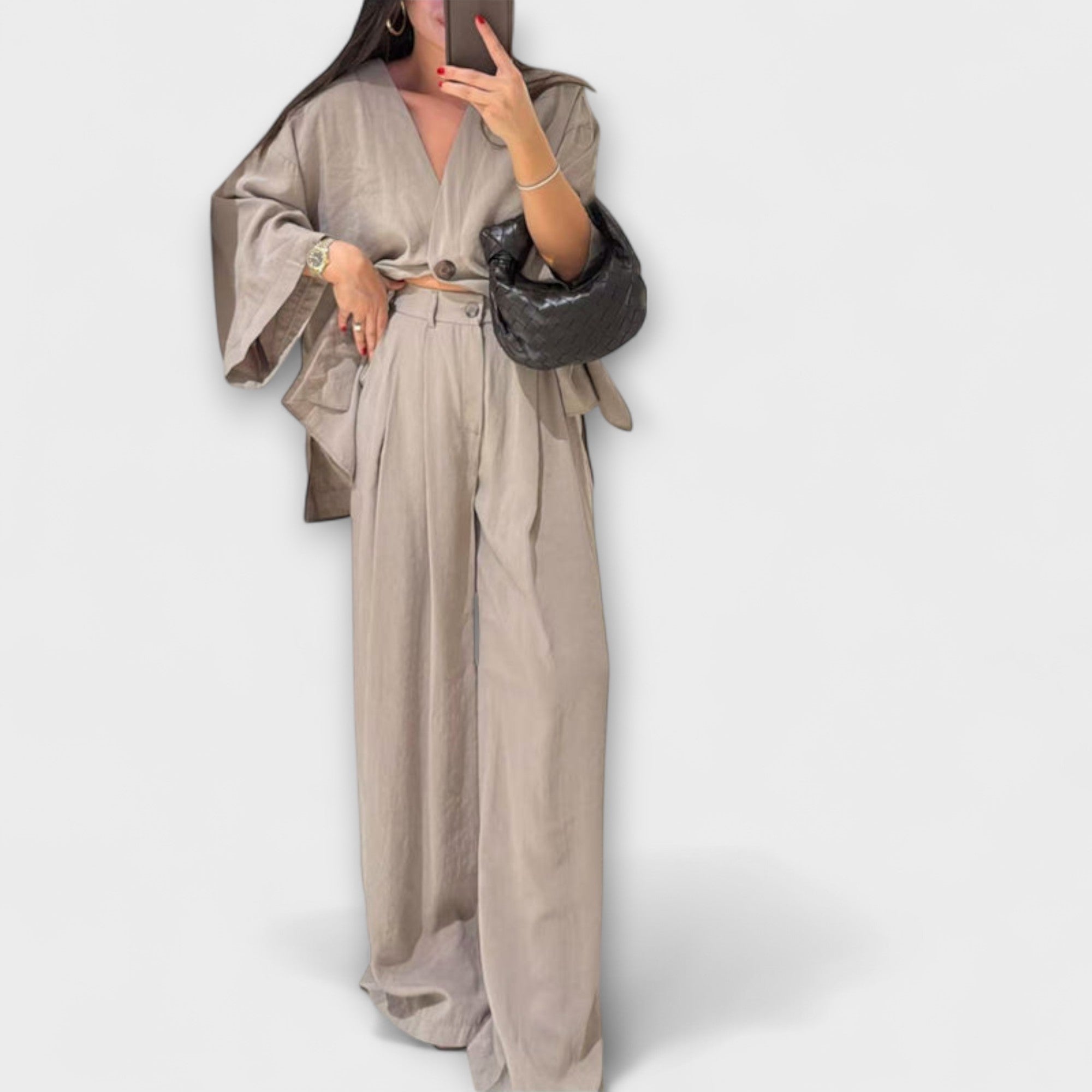 Jacqueline - Lässiges V-Ausschnitt Top und Hosen Duo