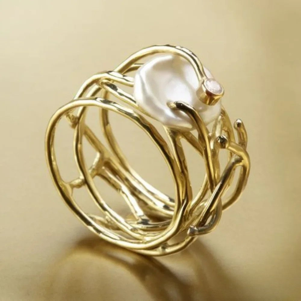 Antiker dünner Ring mit Perle
