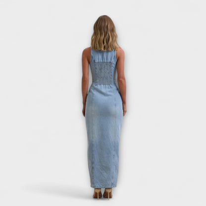 Lacey - Mid-Wash Denim Maxikleid