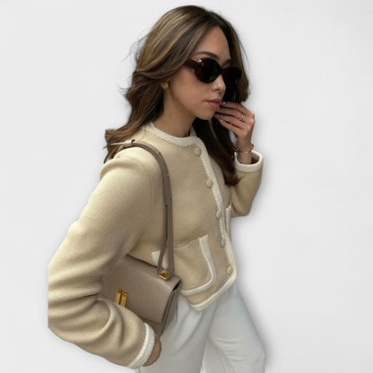 Klassischer Cardigan mit dekorativen Taschen