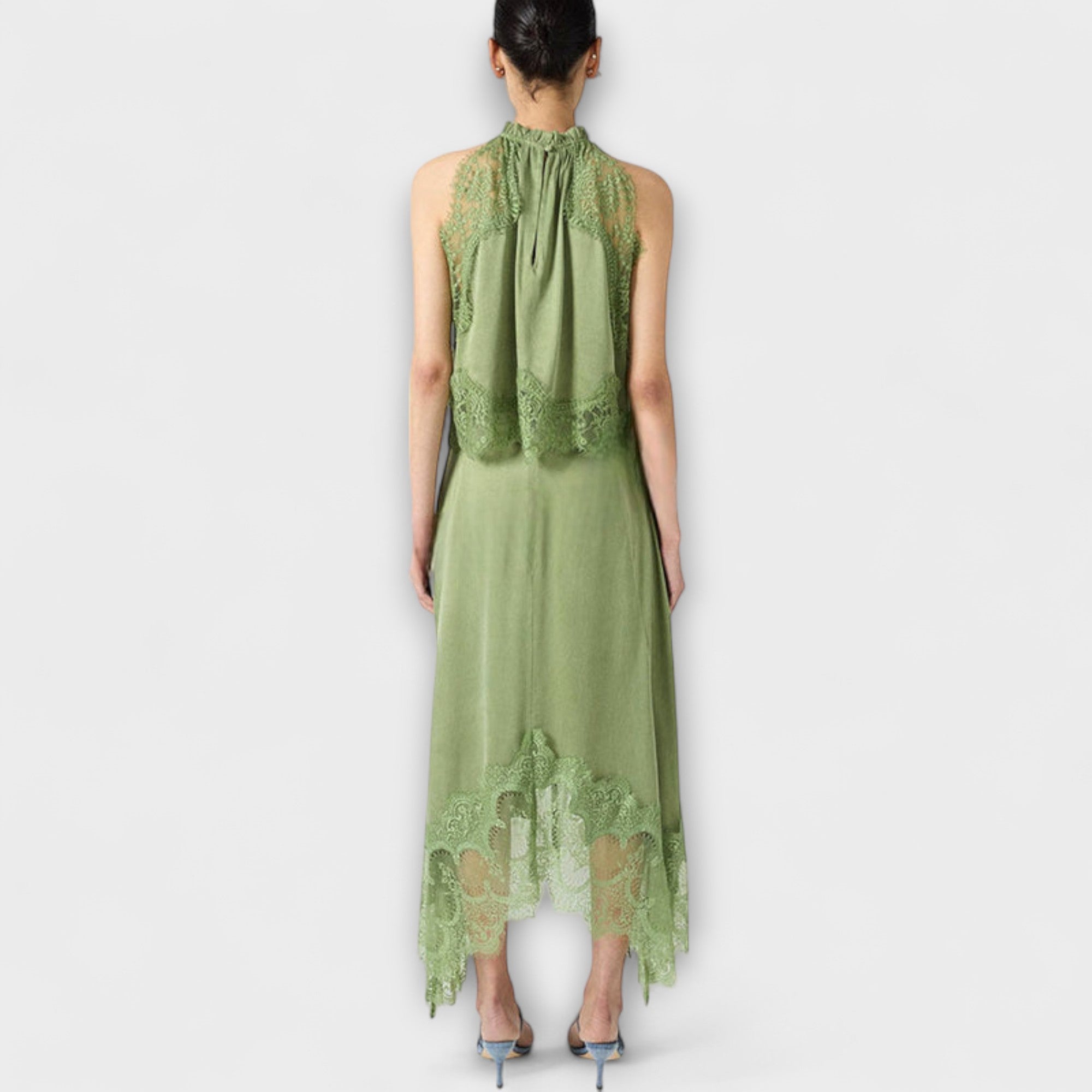 Kaia - Satinbluse mit Spitzenbesatz und Faltenkragen-Set