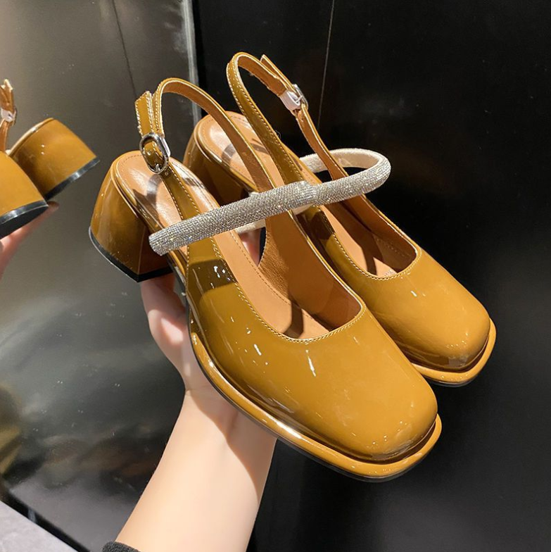 Celandra - Mary Janes mit Glitzerriemen und Blockabsatz