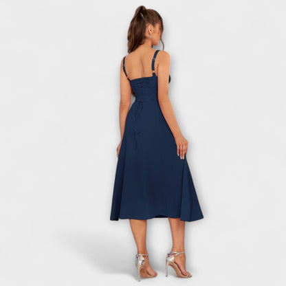 Hoffnung - Rüschentop-Kleid mit Schlitzdetail