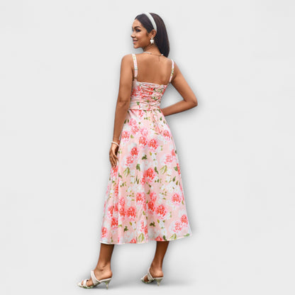 Hoffnung - Rüschentop-Kleid mit Schlitzdetail