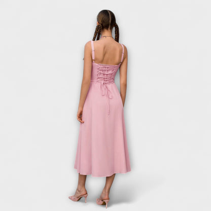 Hoffnung - Rüschentop-Kleid mit Schlitzdetail