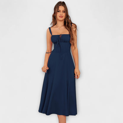 Hoffnung - Rüschentop-Kleid mit Schlitzdetail