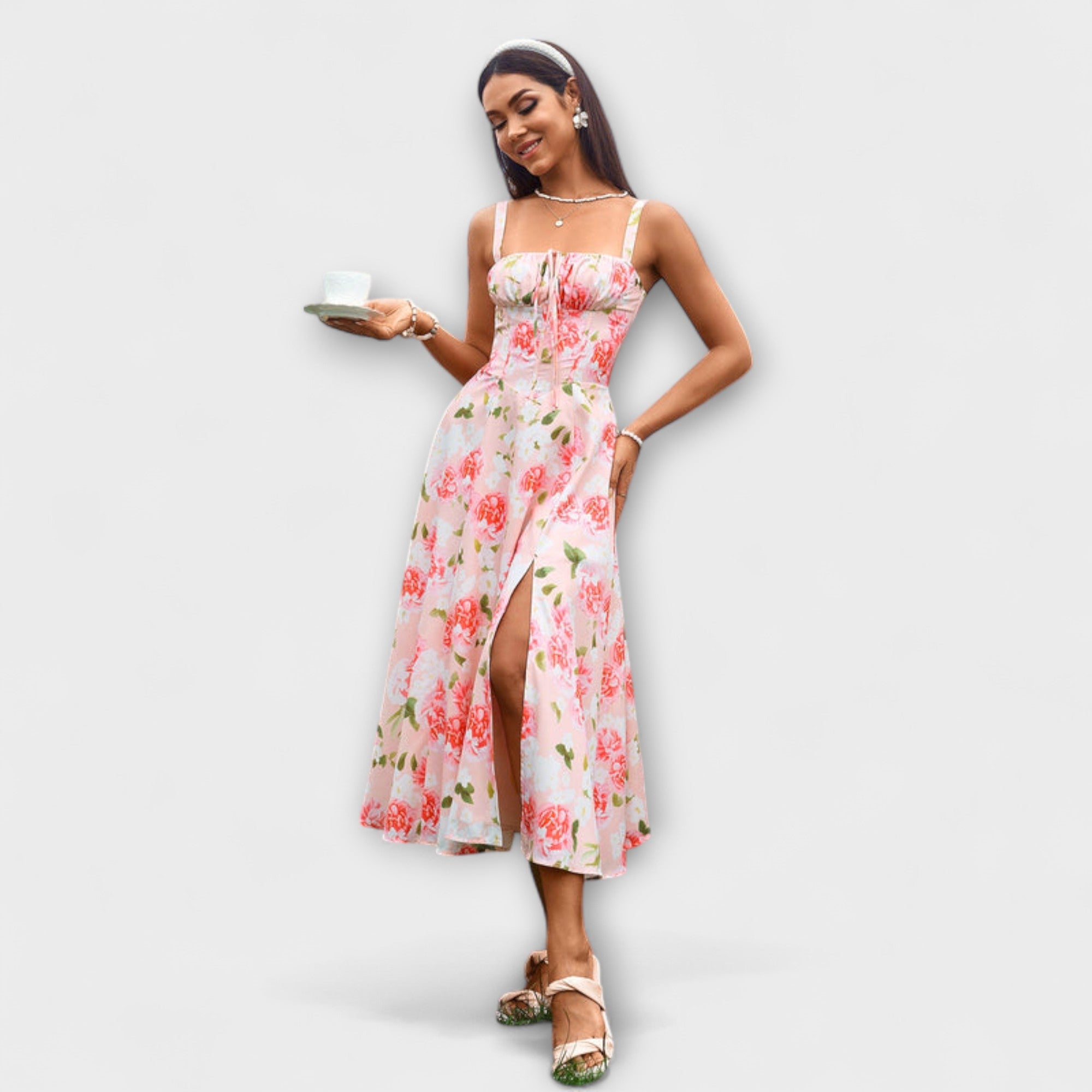 Hoffnung - Rüschentop-Kleid mit Schlitzdetail