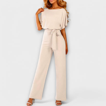 Stylischer und einfacher Jumpsuit