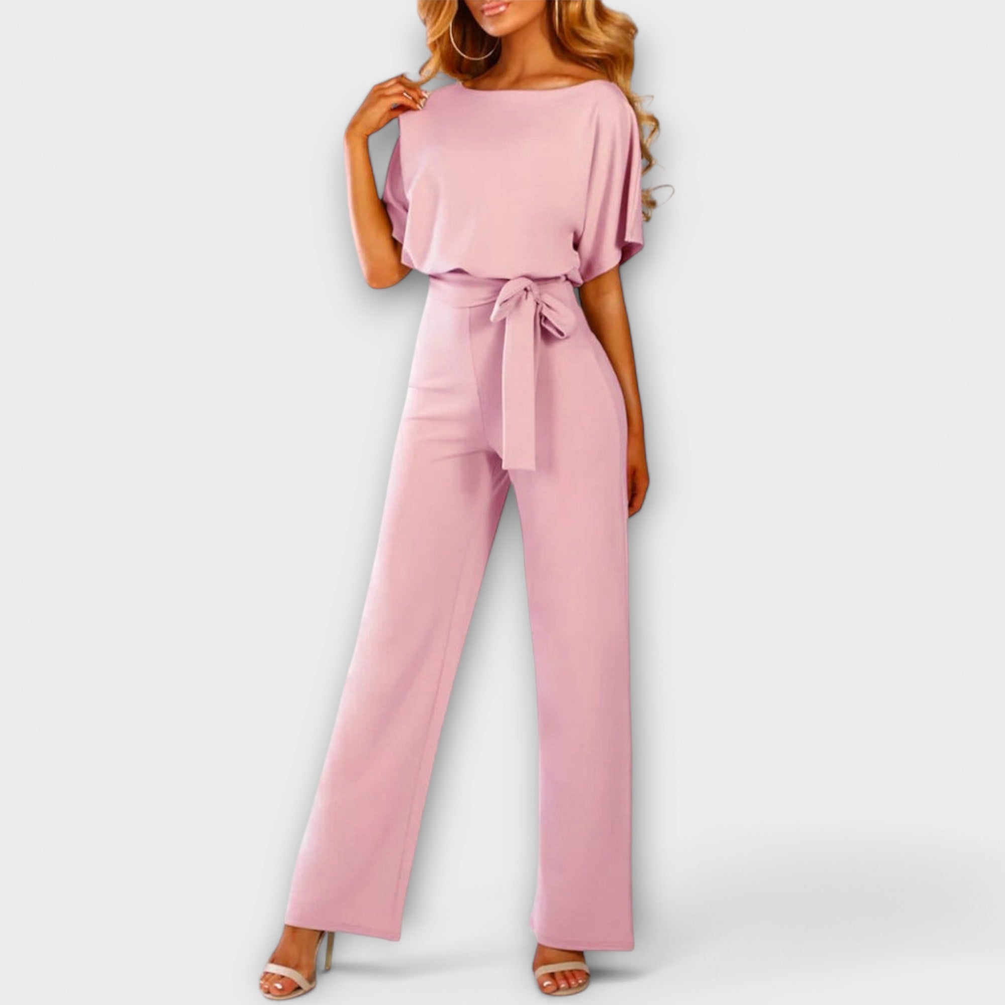 Stylischer und einfacher Jumpsuit
