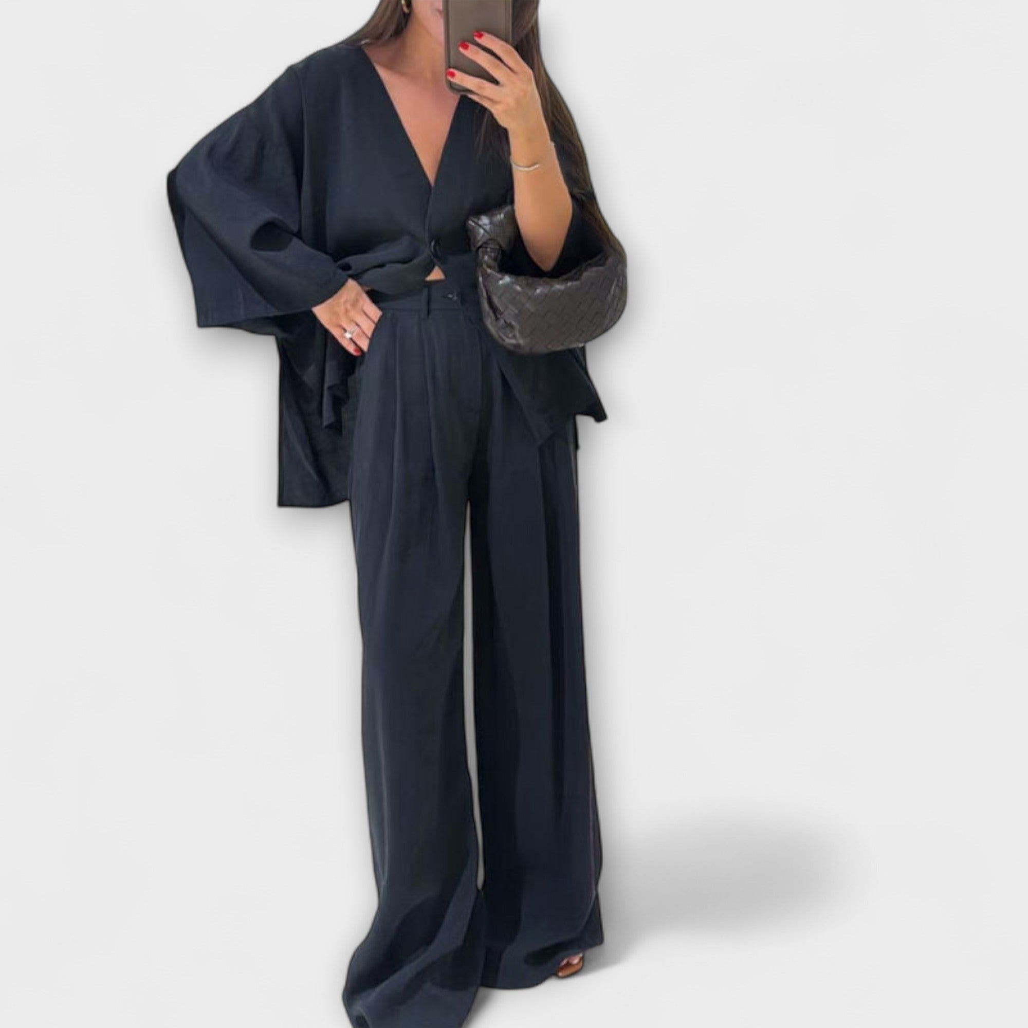 Jacqueline - Lässiges V-Ausschnitt Top und Hosen Duo